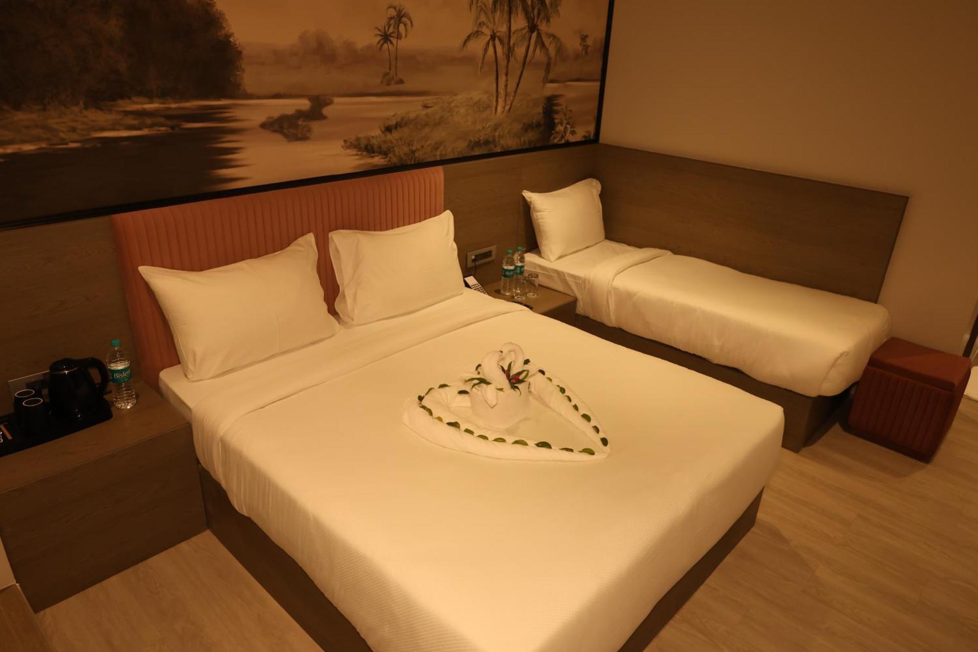 Afc Hotel Indore Eksteriør bilde