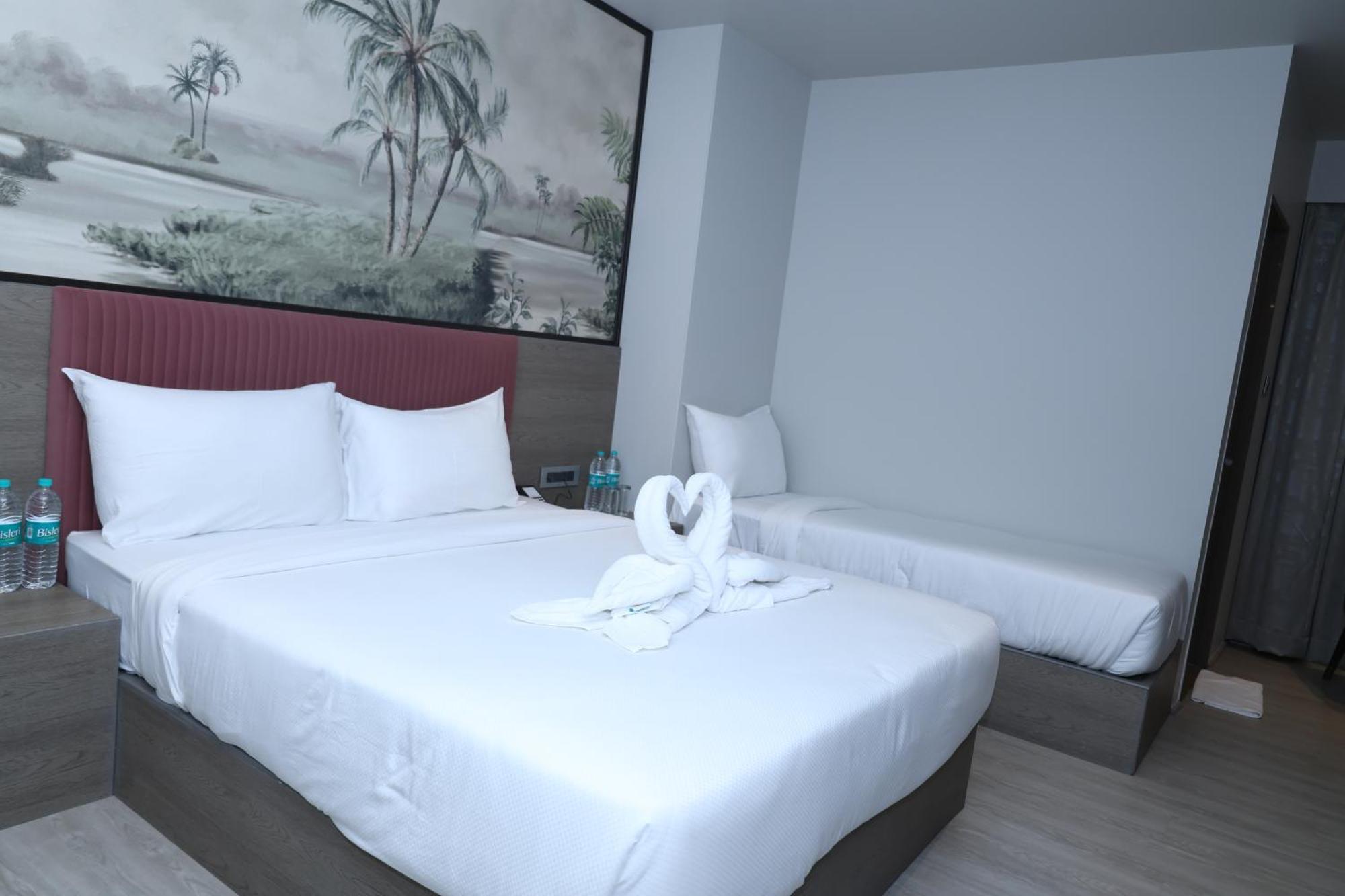 Afc Hotel Indore Eksteriør bilde